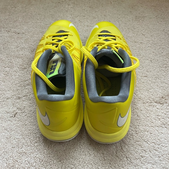 Nike Air Max LeBron 10 Low Sonic Yellow Men’s Size 8.5